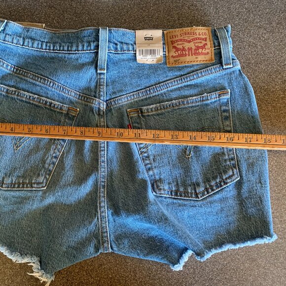 Levi's 501 High Rise Shorts - Picture 12 of 12